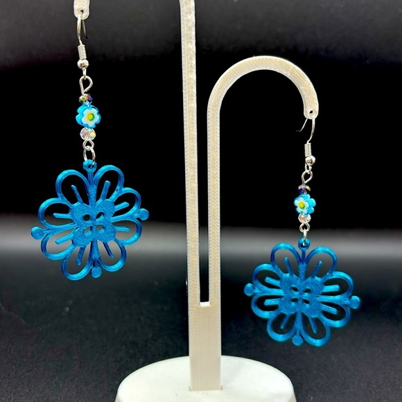 Flower Earrings - Picture 6 of 6